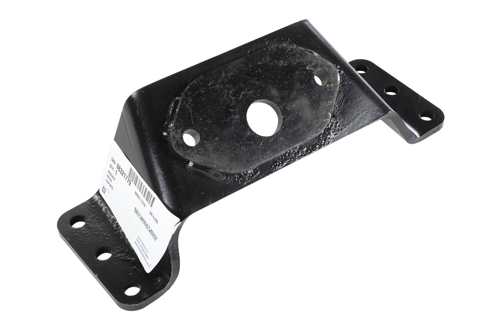 GM Genuine Parts Passenger Side Engine Mount Bracket