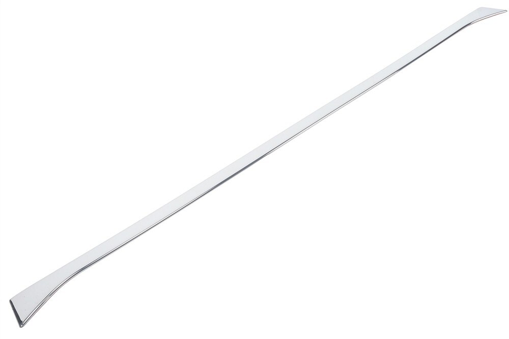 GM Genuine Parts Center Front Grille Molding